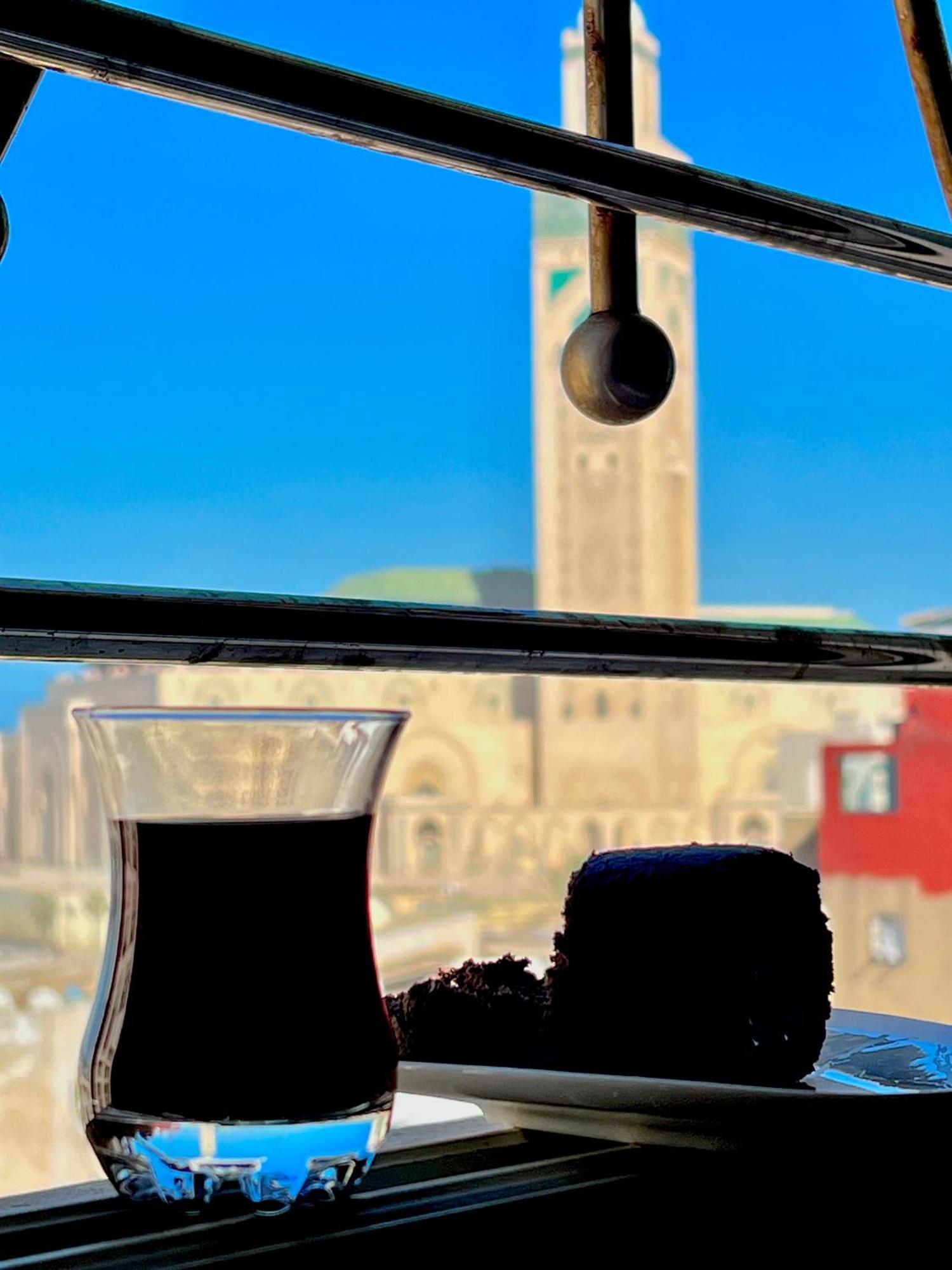 Bel Appartement Avec Une Belle Vue Sur La Grande Mosquee Hassan II Et La Mer Casablanca Exteriör bild